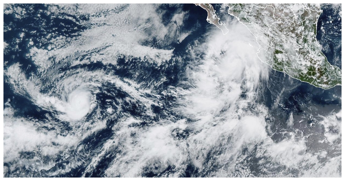 অ্যামেরিকা ও মেক্সিকোর দিকে ধেয়ে আসছে জোড়া হারিকেন। ছবি: এবিসি নিউজ